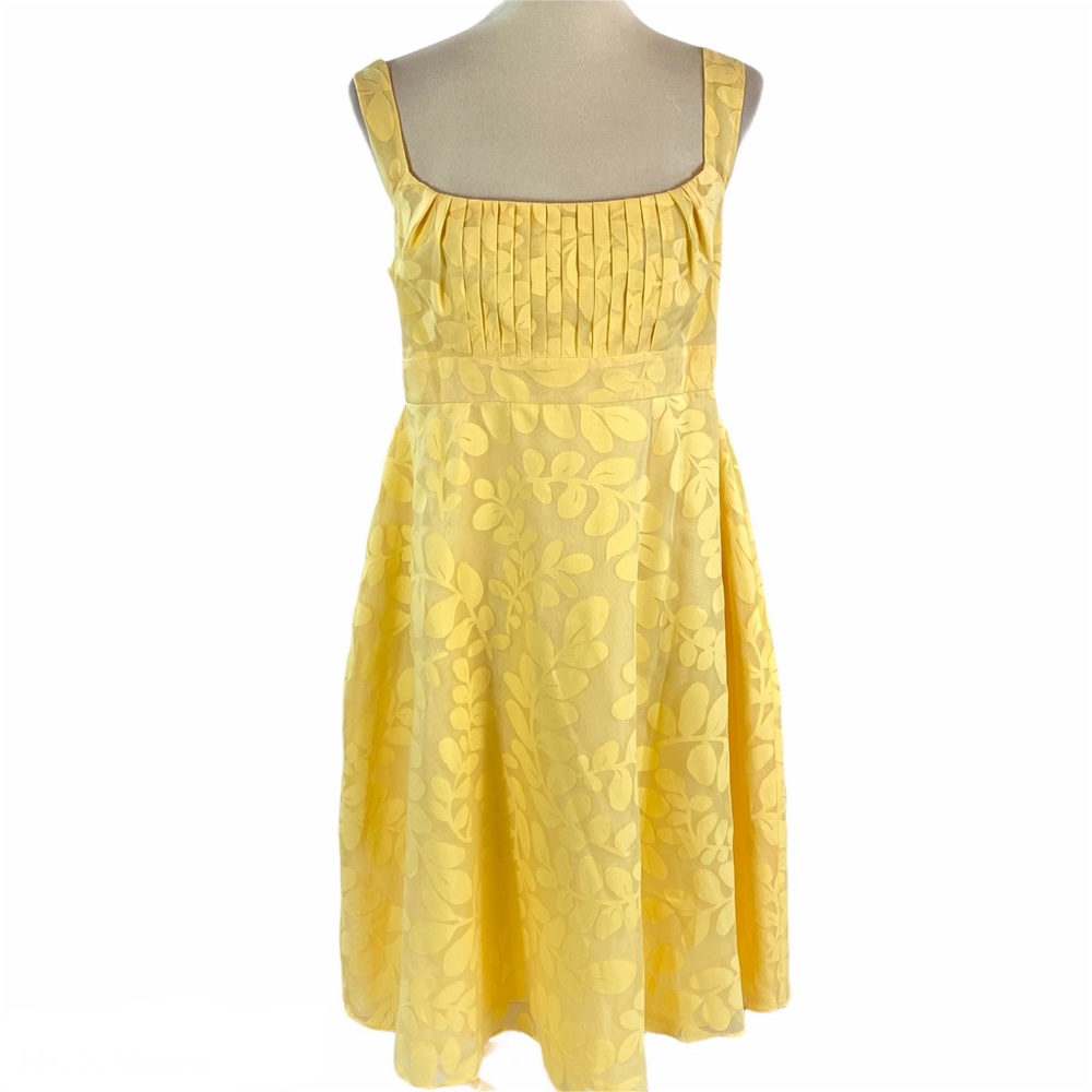 Dorby sleeveless yellow dress size 10